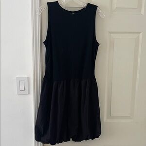 Elegant Black Sleeveless Dress